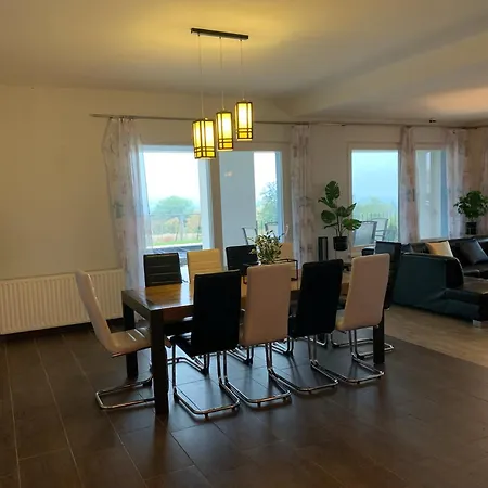 Villa Balatonview - Myriam